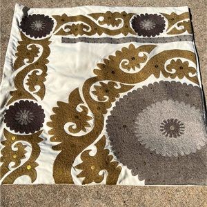 Pottery Barn 24x24 Decorative Pillow Cover